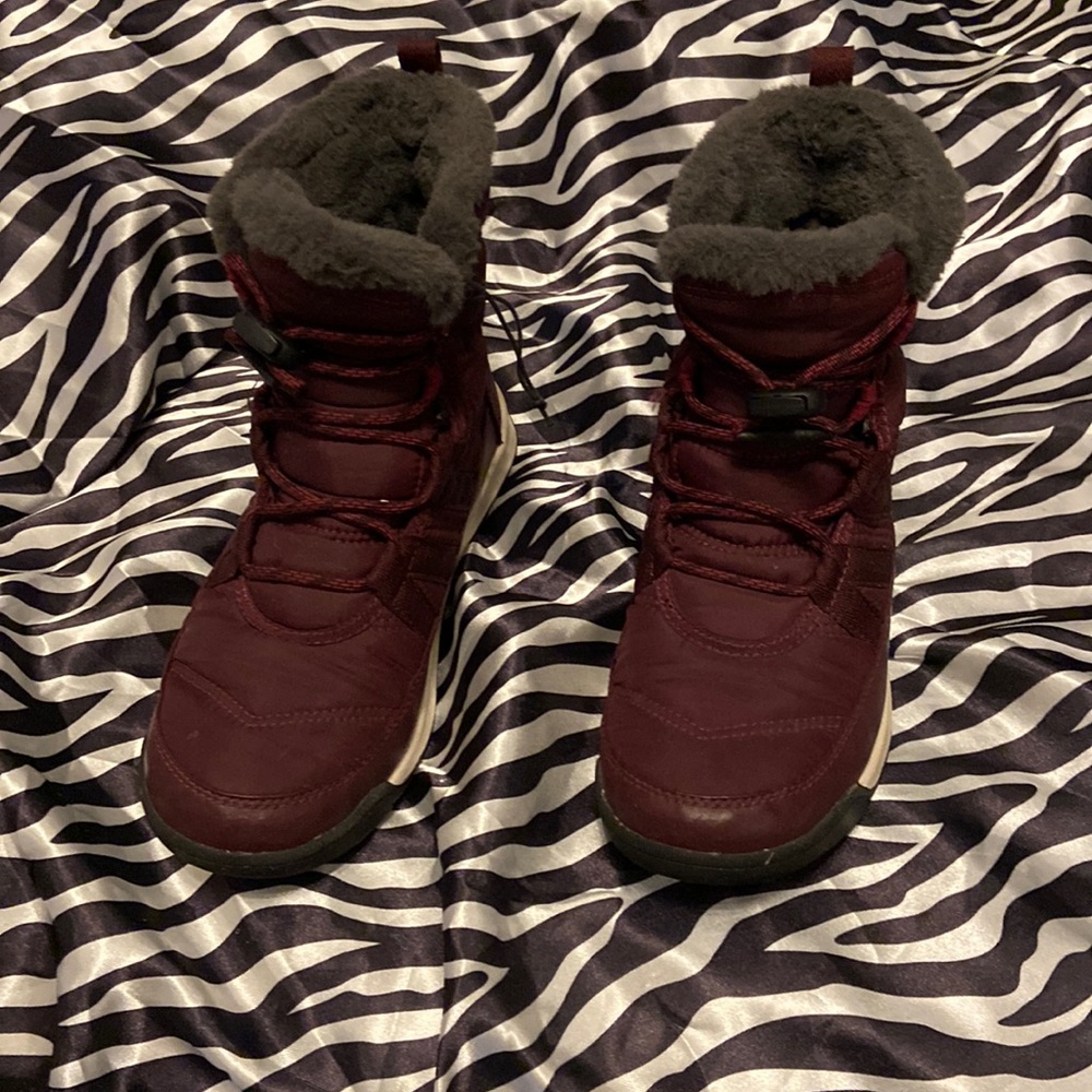 Sorel Youth Whitney ll short lace winter boot, waterproof - epic plum.